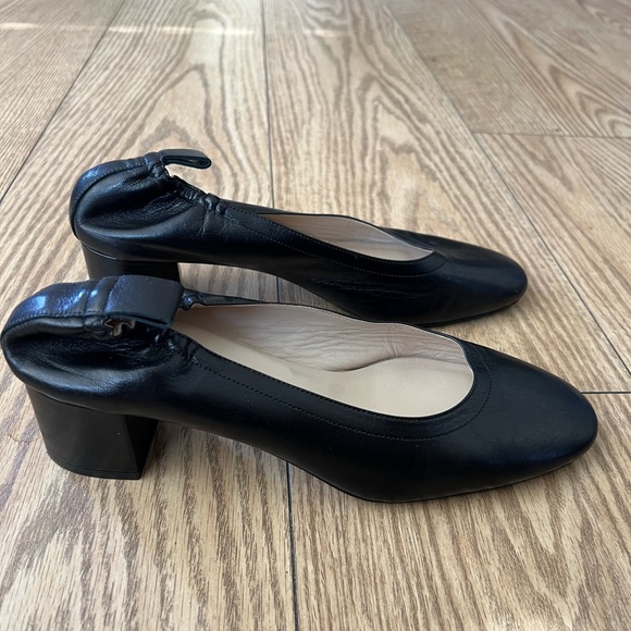 Everlane Shoes - Brand new Everlane heels